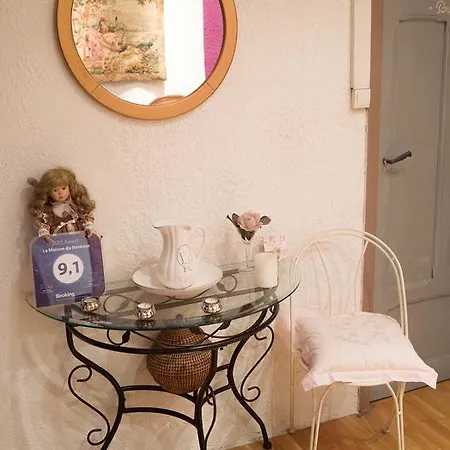 La Maison Du Bonheur לינה וארוחת בוקר *